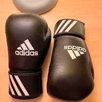 Guantoni da boxe Adidas 8 OZ