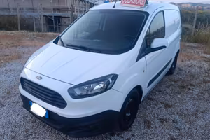 FORD TRANSIT COURRIER ANNO 2017