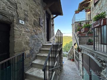 2 LOCALI A BASCHI