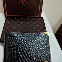 Valentino portafogli uomo nero con angolo in oro e