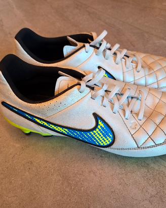 Nike tiempo