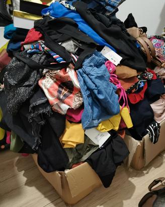 Stock Abbigliamento Donna XS/S/M a 1 €