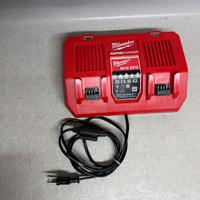 Caricabatterie doppio Milwuakee m18 dfc