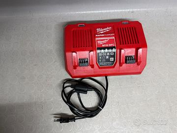 Caricabatterie doppio Milwuakee m18 dfc