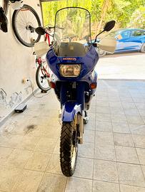 Honda Transalp 600 '91 icona intramontabile ASI