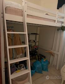 Letto a soppalco e materasso