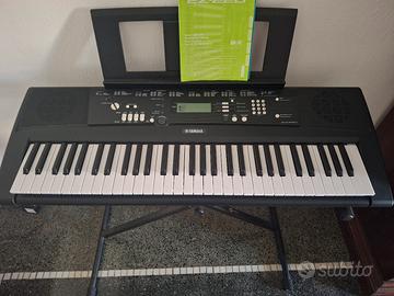 Pianola Yamaha EZ-220