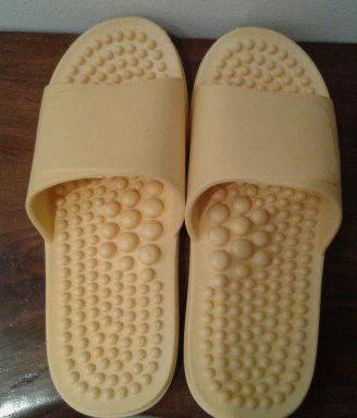 CIABATTA DI FABBRICAZIONE CINESE