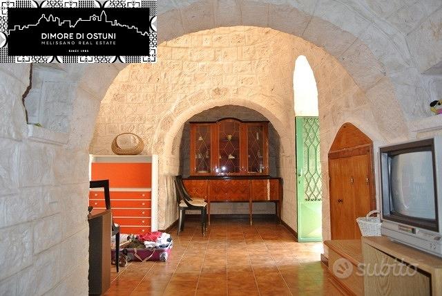 COMPLESSO IMMOBILIARE con TRULLO, LAMIE, VILLA - View 5