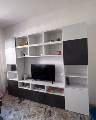 Mobile tv e libreria componibile Ikea