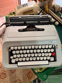 Macchina da scrivere vintage Scheidegger President
