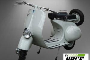 Piaggio - Vespa 125 FARO BASSO VACANZE ROMANE