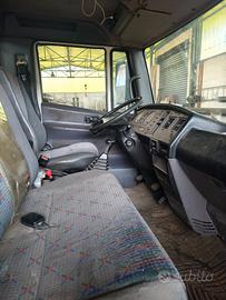 Autocarro 35 Quintali