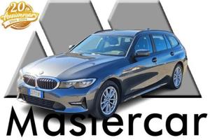 BMW 320 320d XDRIVE auto Business Adv - GD711AP