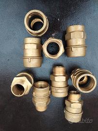 Raccordo giunto polietilene 32 x 1" M è F ottone