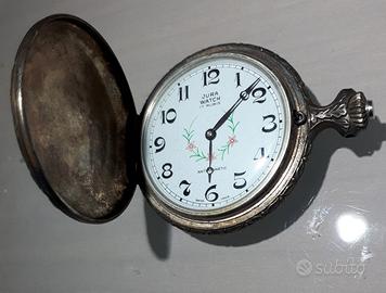 Orologio da taschino bloccato argentato decorato