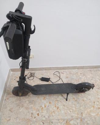 Monopattino Elettrico Xiaomi PRO 2 