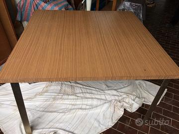 TAVOLO QUADRATO