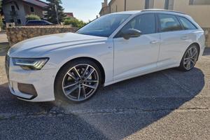 AUDI A6 Avant 55 3.0 TFSI quattro ultra S tronic