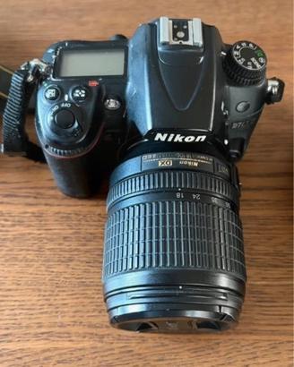 Nikon D 7000 più accessori