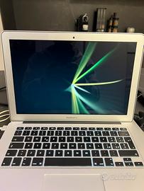 Apple MacBook Air 13” 2016
