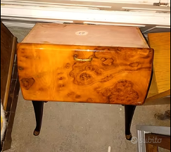 coppie di comodini vintage a ribalta e non