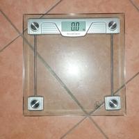 Bilancia pesa persona digitale