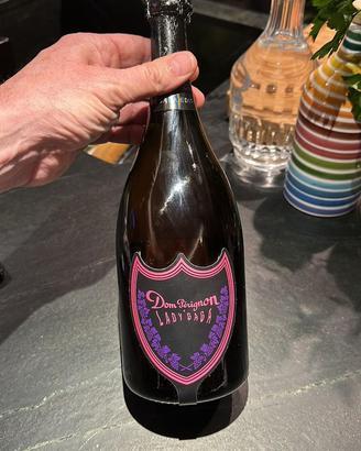 Champagne dp lady gaga rose luminous