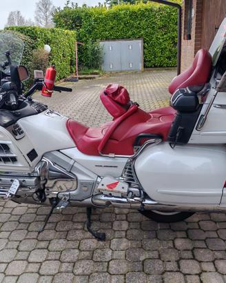 HONDA GL 1800 2002 BIANCA