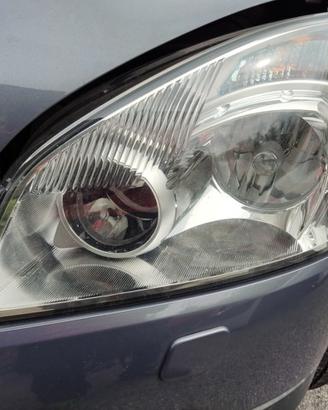 Proiettore sinistro NISSAN QASHQAI del 2008
