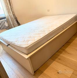 Letto con contenitore ikea e Materasso brera