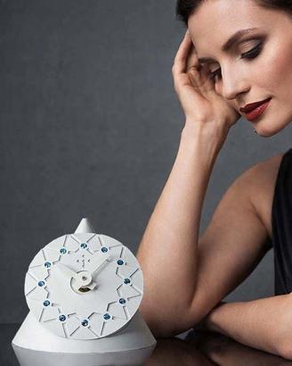 Orologio artigianale in carta n° 3 - Acquamarina