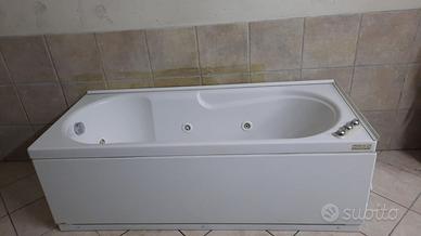 Vasca idromassaggio