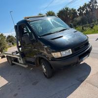 Dayli carro attrezzi