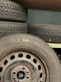 4 gomme Michelin alpin 185/60 R14 11/2021 +cerchi