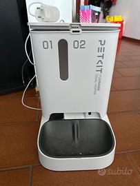 Dispenser di cibo con telecamera Dual-Hopper