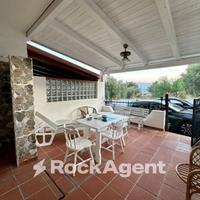 VILLETTA A SCHIERA RISTRUTTURATA A CAMINIA