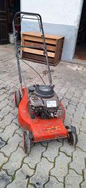 Tagliaerba con motore a scoppio 