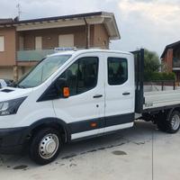 FORD TRANSIT CON GANCIO TRAINO