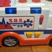 Ambulanza con luce e suoni