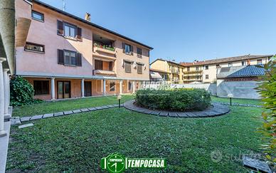 AMPIO TRELOCALI CON TERRAZZO, BOX E CANTINA A BOLT