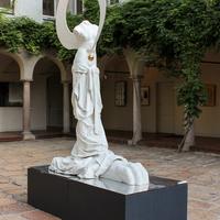 Scultura in vetroresina e legno Altezza 2.80 metr