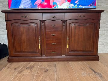 Mobile credenza in legno massello stile classico