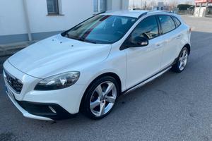 volevo v 40 d.2 cross 