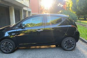 Lancia Ypsilon My 21  1.0  70cv Hybrid Gold