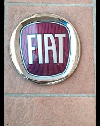 Logo fregio stemma fiat 500