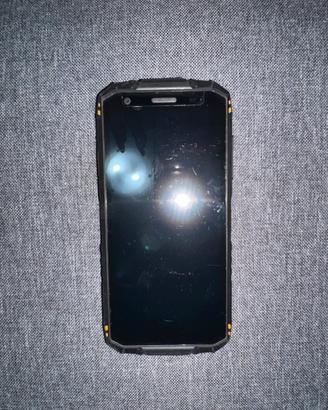 Telefono impermeabile ed indistruttibile