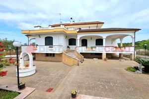 Villa o villino Surano [Pogg01VRG]