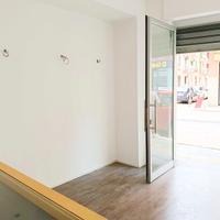 Carrassi via G.Petroni Libero Locale commerciale