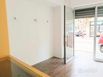 Carrassi via G.Petroni Libero Locale commerciale